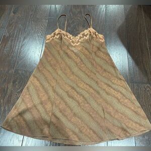 Victoria’s Secret Chemise Nightgown Brown Slip Dress Lace Women Size Medium